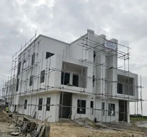 RIDGEWELL VILLAS LUXURY 4 BEDROOM SEMI DETACHED