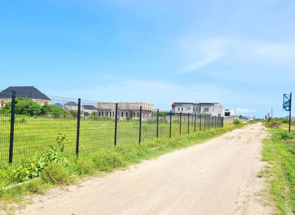 FARA PARK 2 COMMERCIAL PLOTS