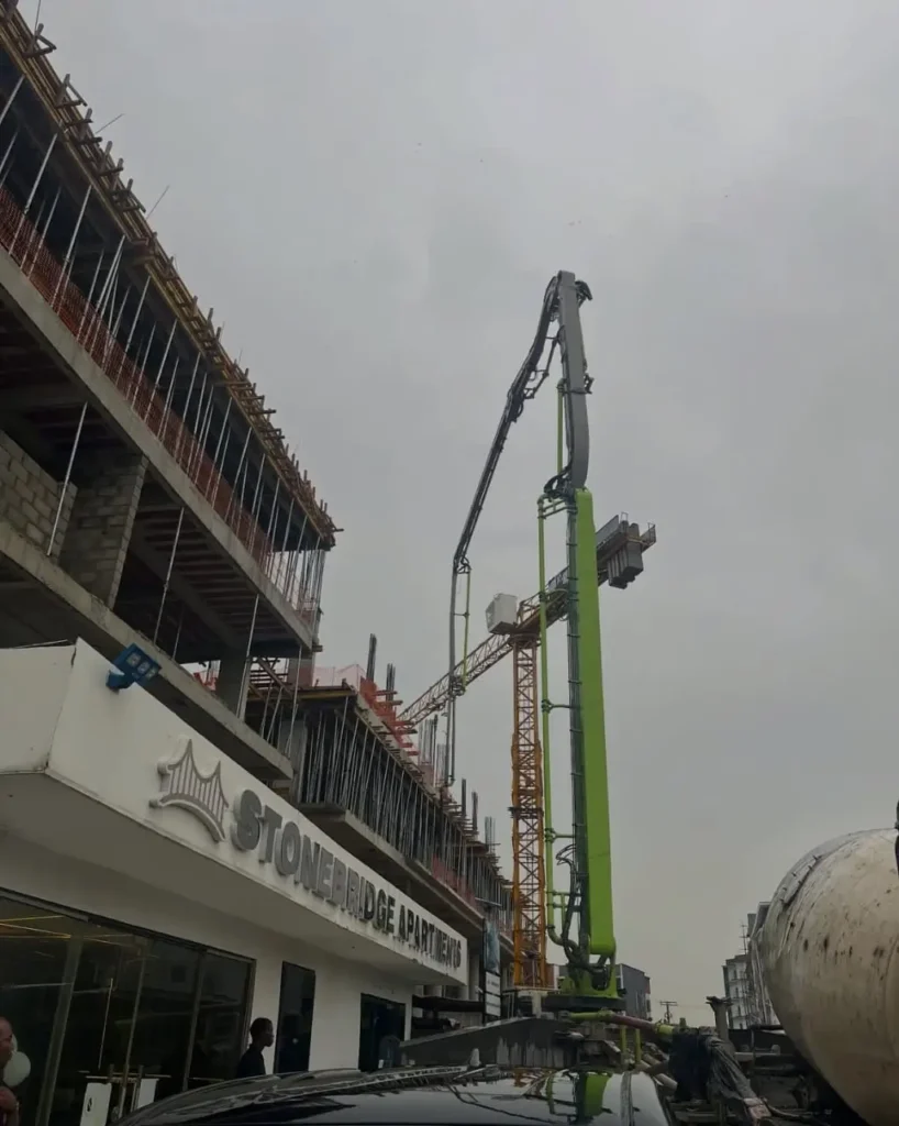 Construction site branding for Stonebridge Apartments Lekki Phase 1.